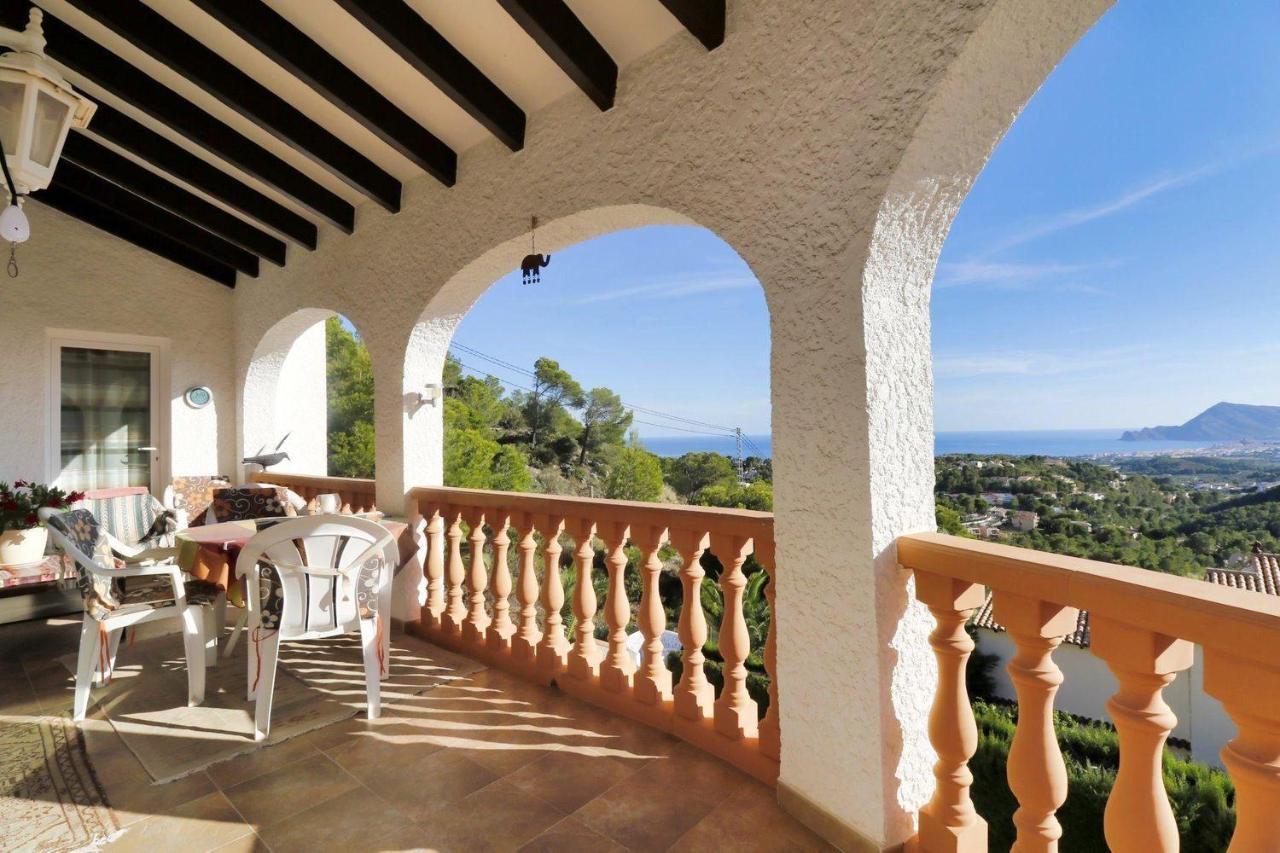 Large Chalet With Private Pool Альтеа Экстерьер фото
