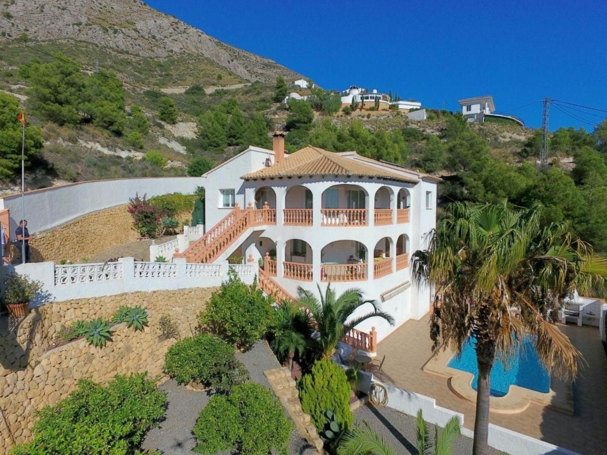Large Chalet With Private Pool Альтеа Экстерьер фото