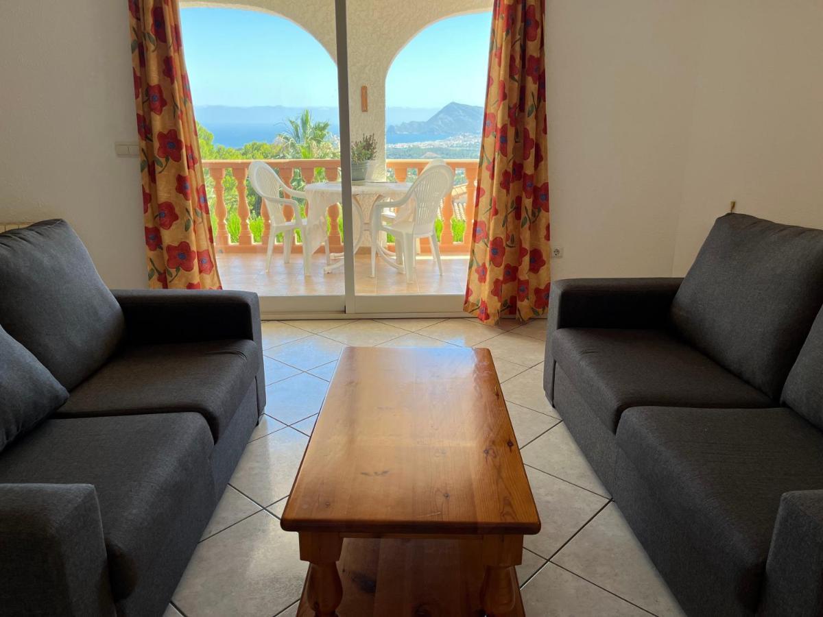 Large Chalet With Private Pool Альтеа Экстерьер фото